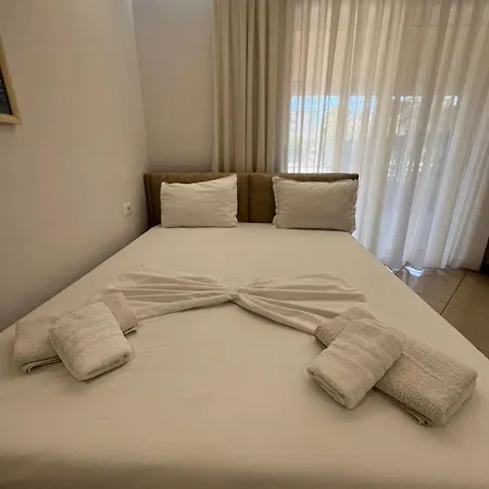 Aura Seaside Apartment *